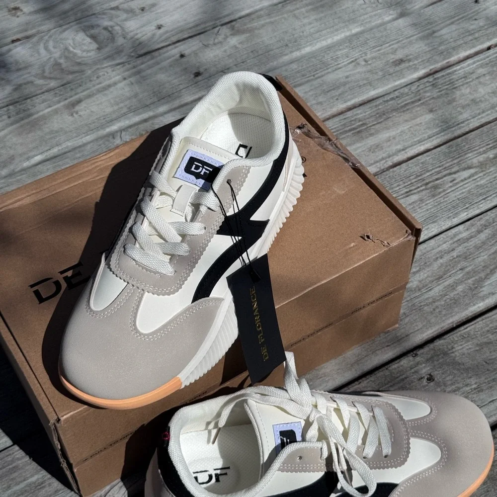 De Florance Vintage Sneakers Women’s Size 9 EU 40 Beige Black Retro Trainer NWT - Picture 2 of 12